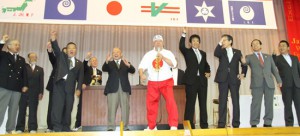 開会式でA・浜口さんが気合注入！…沼尻直杯全国中学生選手権第１日