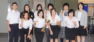 金メダル４個の世界ジュニア選手権・女子チームが帰国