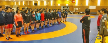 NTS研修会・全国女子高校生合宿に全国から約50人の選手が参加