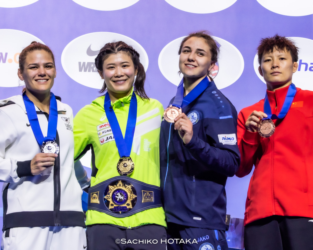 【写真集】2022年世界選手権・第4日（尾﨑野乃香／決勝・表彰式）