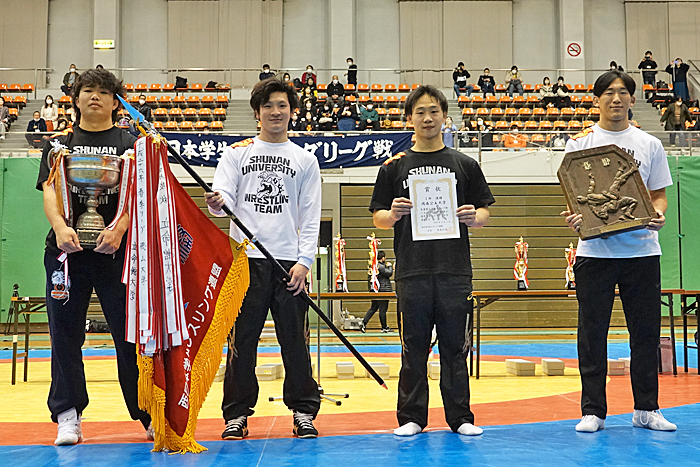 【写真集】2022年西日本学生秋季リーグ戦／表彰式・集合写真