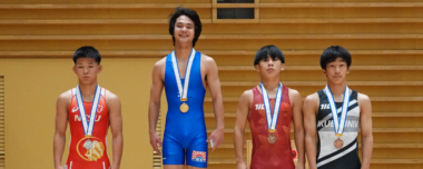 【写真集】2024年東日本学生選手権（春季）新人戦／男子グレコローマン・表彰式（一部決勝戦）