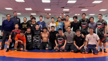 2025年「ドミトリ・コーキン国際大会」出場の山梨学院大チームがロシアに到着