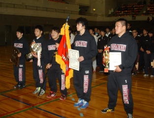 【特集】立命館が18度目の優勝！ 初めて伊藤敦監督の体が宙を舞った